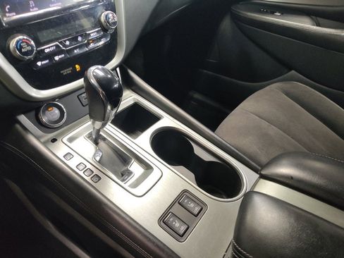 Used 2019 Nissan Murano SV w/ Premium Package image 26