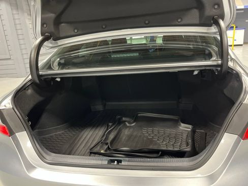 Used 2020 Toyota Camry SE FWD image 35