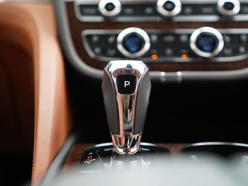 Used 2022 Bentley Bentayga Speed AWD/4WD image 32