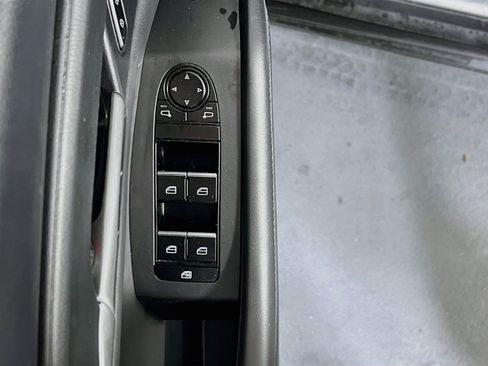 Used 2021 MAZDA CX-30 AWD 2.5 S w/ Select Package image 17