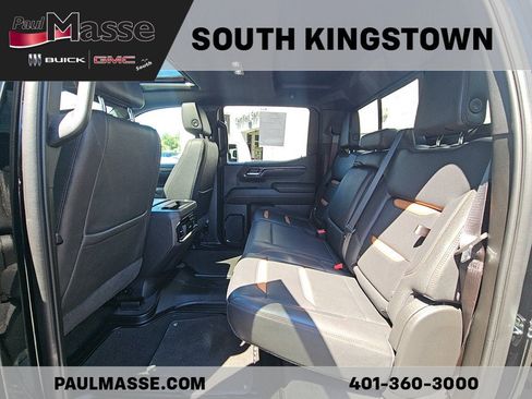 Used 2023 GMC Sierra 1500 AT4 w/ Technology Package AWD/4WD image 19