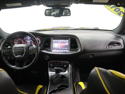 Used 2018 Dodge Challenger R/T Scat Pack RWD image 30