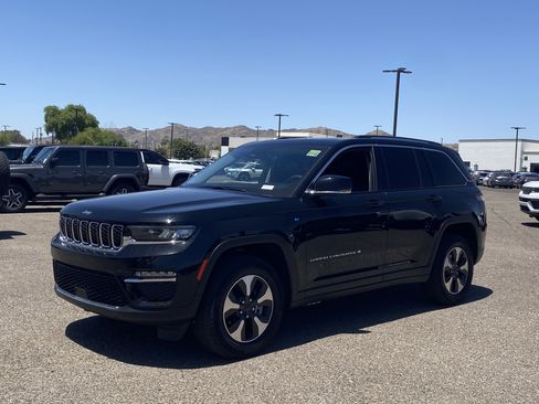 Certified 2024 Jeep Grand Cherokee Limited 4xe AWD/4WD image 2