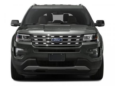 Used 2016 Ford Explorer XLT image 7