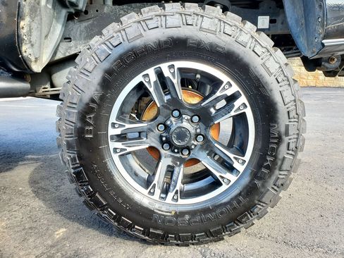 Used 2016 Toyota Tacoma SR5 w/ Towing Package RWD image 43