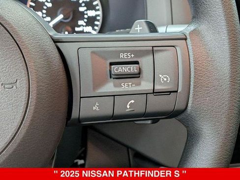 Certified 2025 Nissan Pathfinder S AWD/4WD image 18