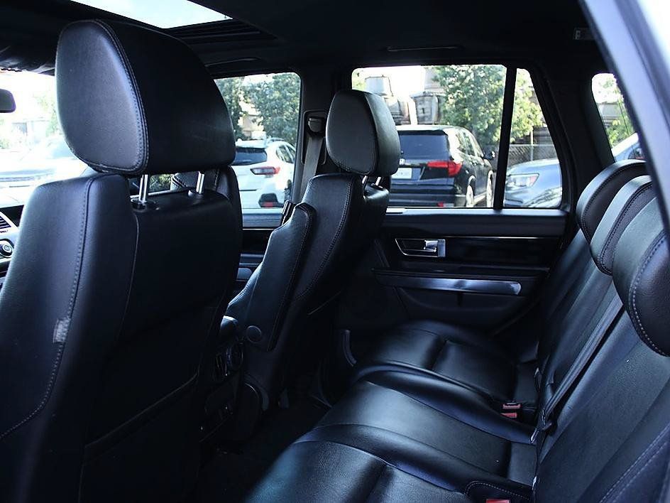Used 2013 Land Rover Range Rover Sport HSE AWD/4WD image 14