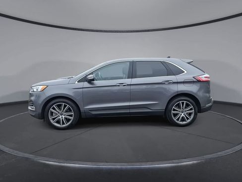 Used 2021 Ford Edge Titanium image 5