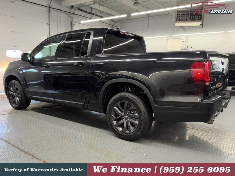 Used 2023 Honda Ridgeline Sport image 11