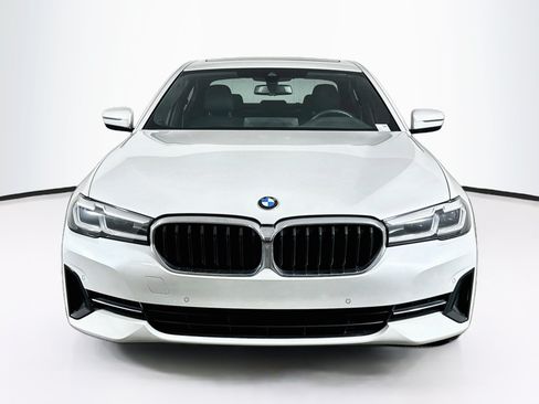 Used 2023 BMW 530i w/ Convenience Package RWD image 2