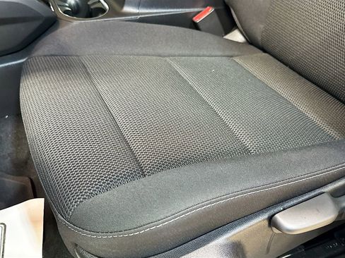 New 2026 GMC Canyon Elevation w/ Convenience Package image 18