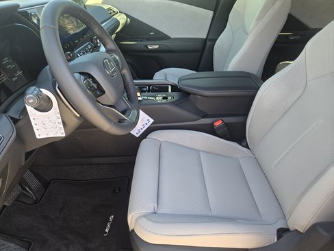 New 2026 Lexus TX 350 AWD image 8