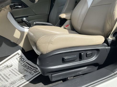 Used 2016 Honda Accord EX-L image 21