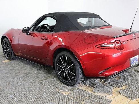 New 2025 MAZDA MX-5 Miata Grand Touring w/ Appearance Package image 3