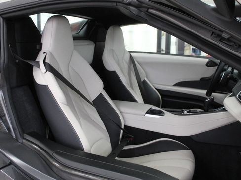 Used 2019 BMW i8 Roadster image 14