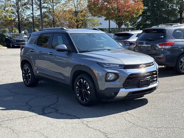 Used 2021 Chevrolet TrailBlazer LT w/ Convenience Package FWD image 1