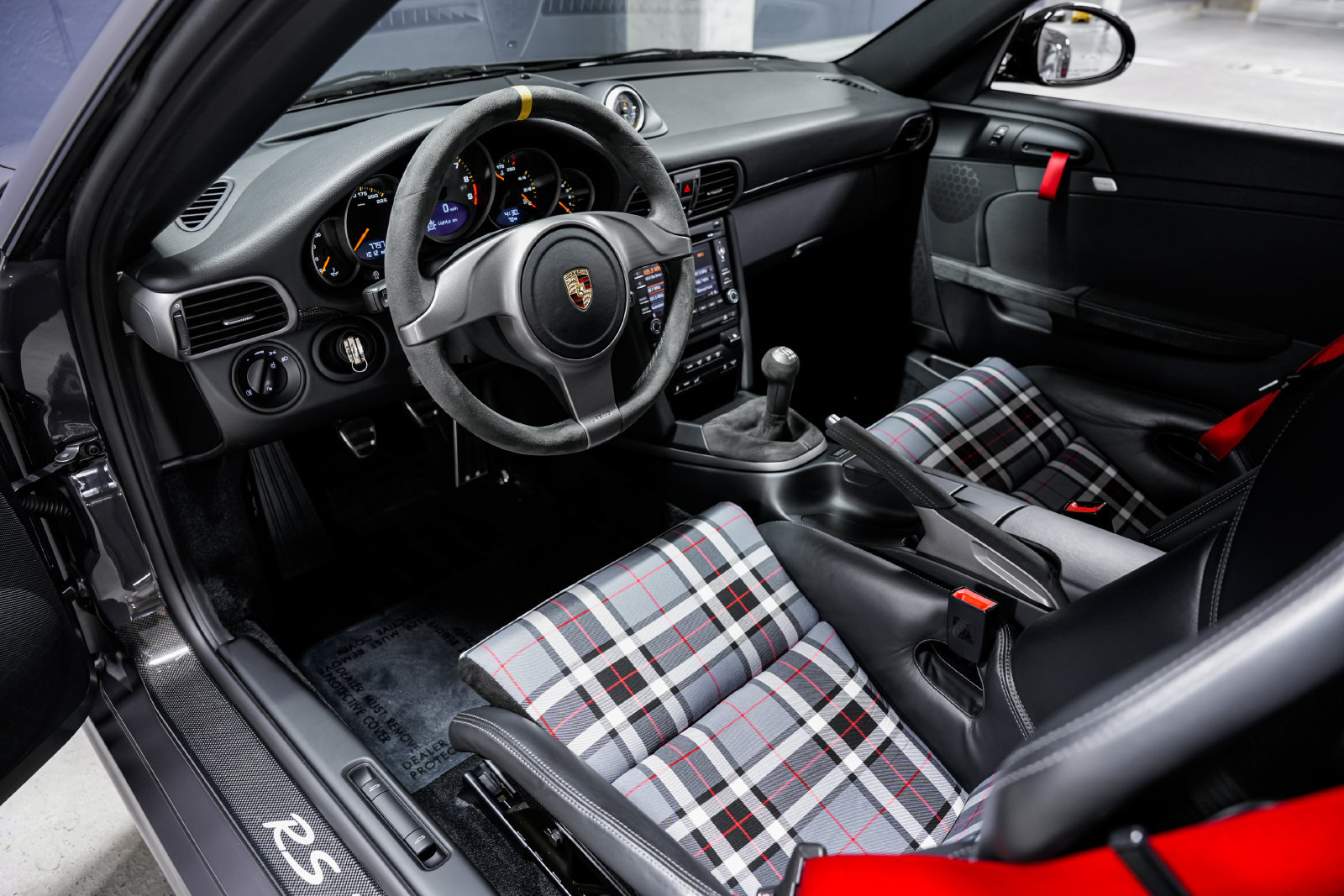 Used 2011 Porsche 911 GT3 RS RWD image 9