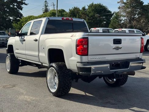 Used 2018 Chevrolet Silverado 2500 LTZ w/ Duramax Plus Package AWD/4WD image 6