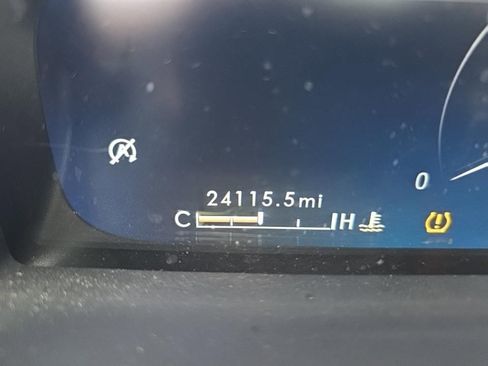 Used 2023 Lincoln Nautilus Reserve w/ Equipment Group 202A image 5