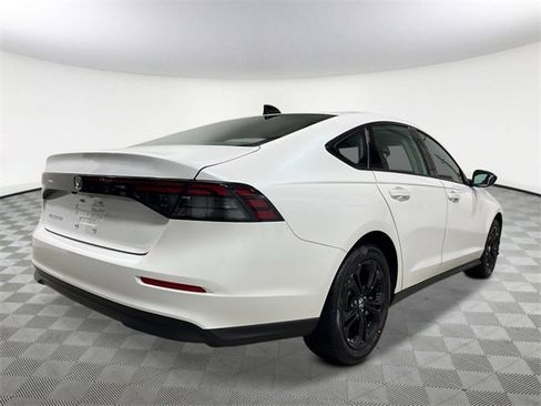 New 2025 Honda Accord SE image 6