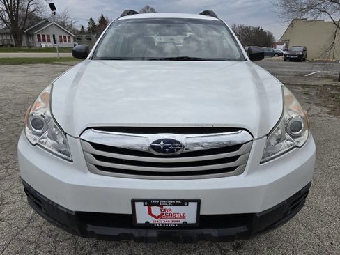 Used 2011 Subaru Outback 2.5i image 2