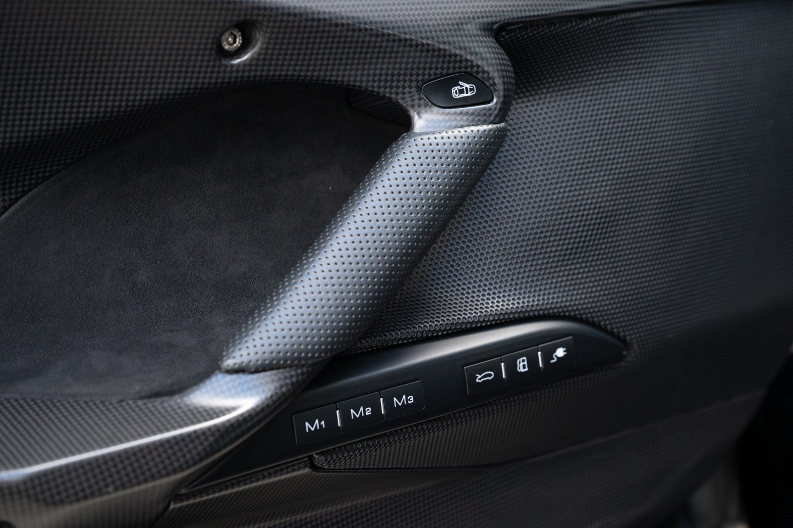 Used 2024 Ferrari 296 GTB RWD image 26