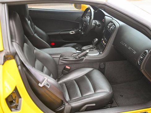 Used 2010 Chevrolet Corvette Grand Sport image 94