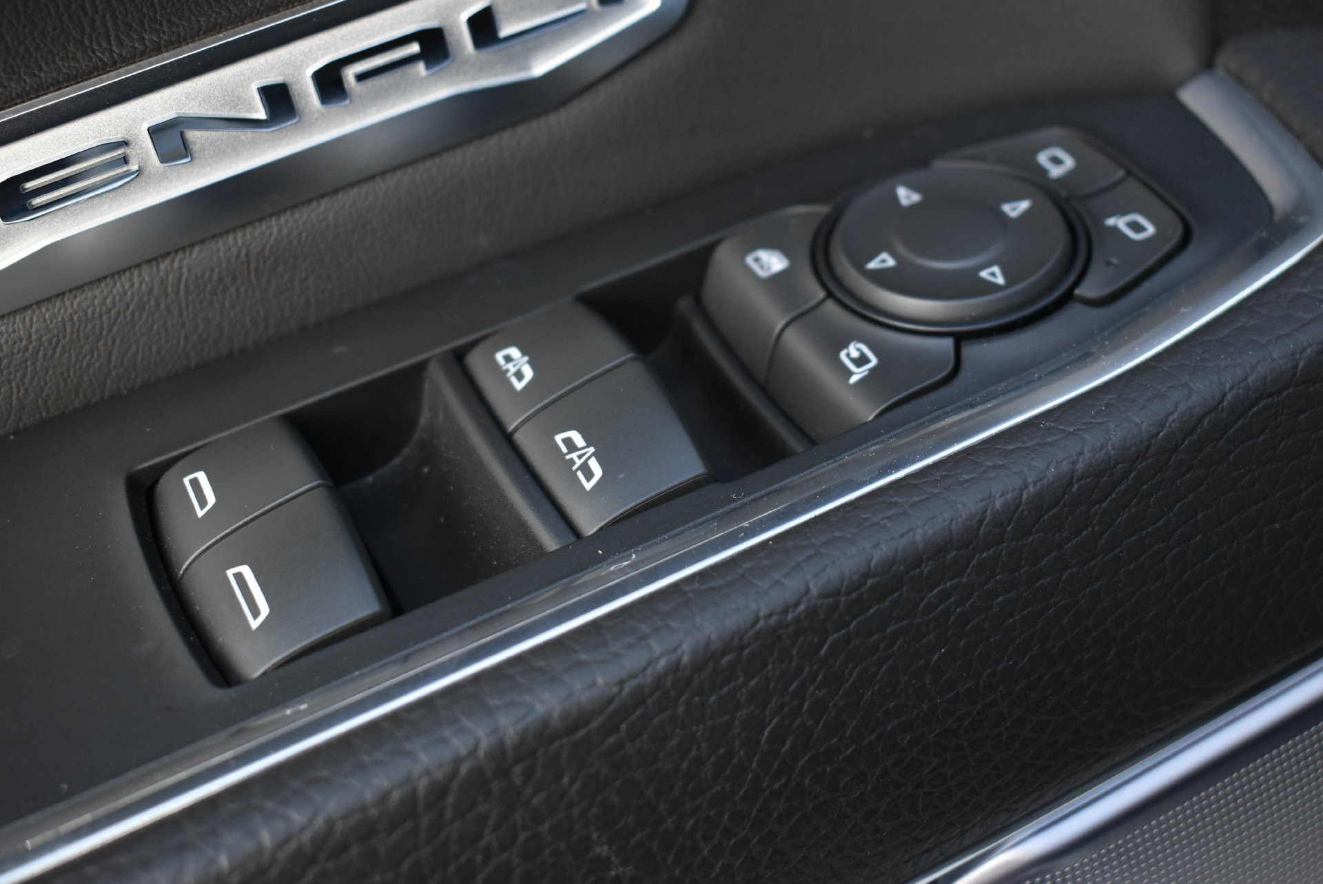Used 2023 GMC Sierra 1500 Denali AWD/4WD image 14