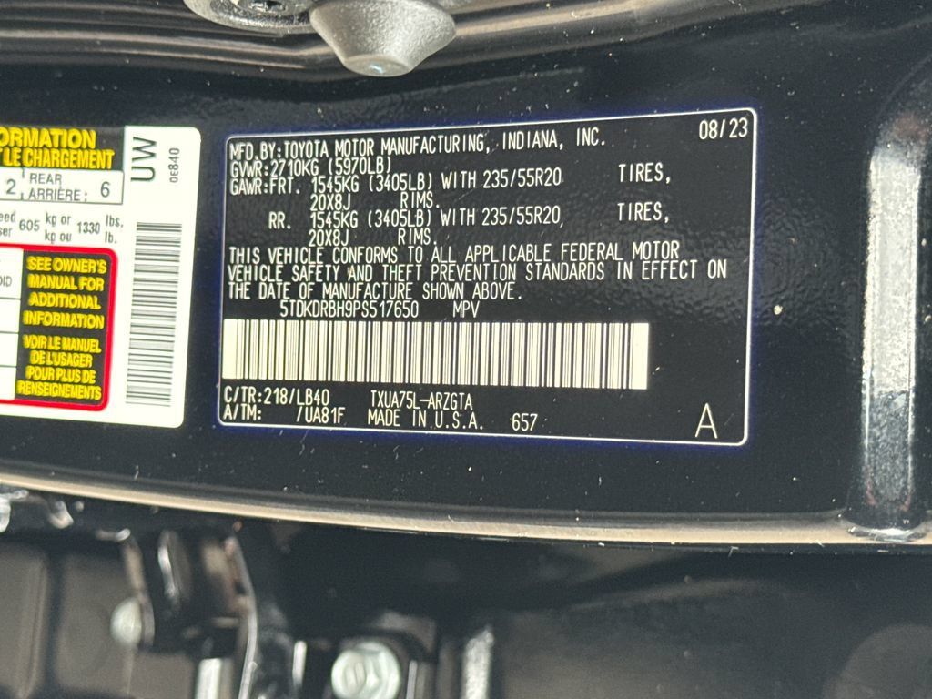 Used 2023 Toyota Highlander Limited AWD/4WD image 49