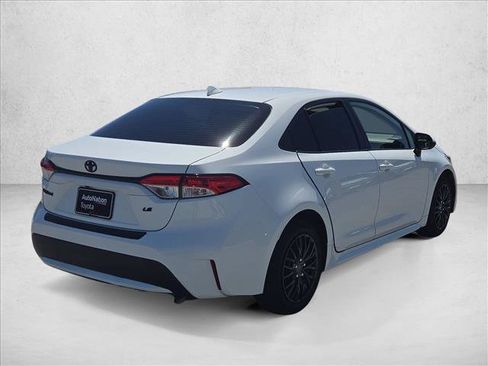 Used 2020 Toyota Corolla LE FWD image 5