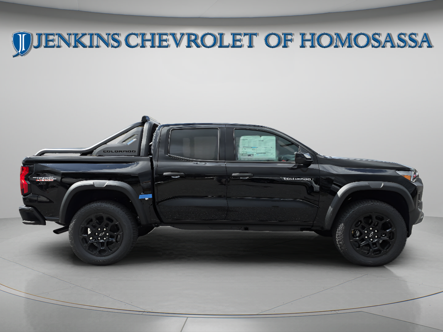 New 2026 Chevrolet Colorado Trail Boss w/ Midnight Edition AWD/4WD image 3