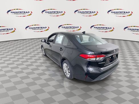 Used 2021 Toyota Corolla LE FWD image 6