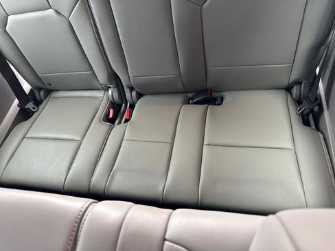 Used 2011 Honda Pilot EX-L image 16