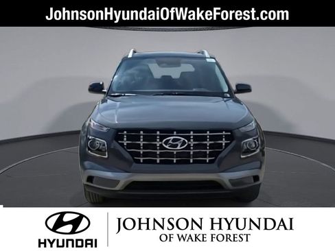 New 2026 Hyundai Venue SEL FWD image 3