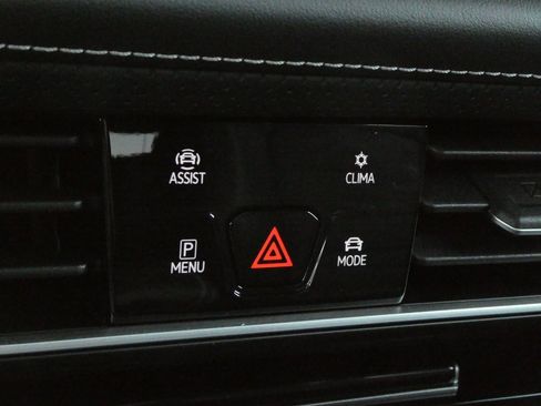 New 2026 Volkswagen Atlas SEL image 18