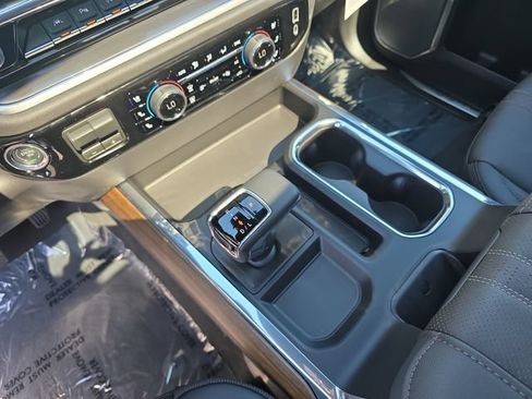 New 2026 Chevrolet Silverado 1500 High Country AWD/4WD image 25