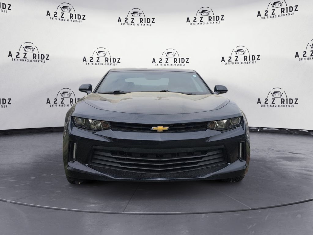 Used 2016 Chevrolet Camaro LT RWD image 2