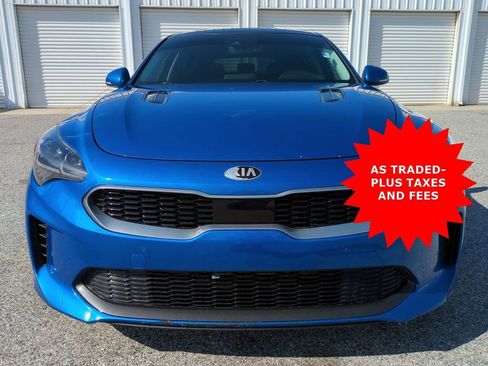 Used 2019 Kia Stinger Premium image 9