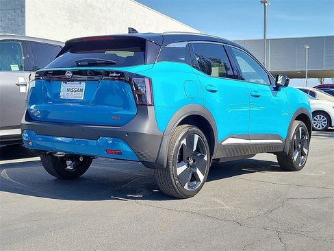 New 2025 Nissan Kicks SR image 2