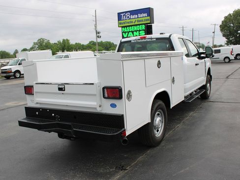 Used 2025 Ford F250 XL AWD/4WD image 5