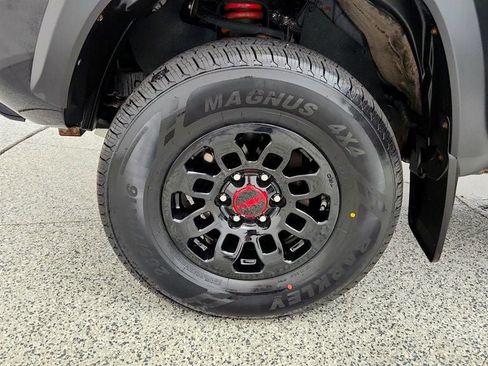 Used 2019 Toyota Tacoma TRD Pro AWD/4WD image 9