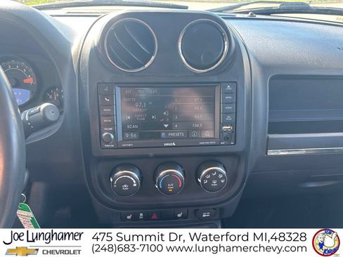 Used 2017 Jeep Patriot High Altitude AWD/4WD image 15