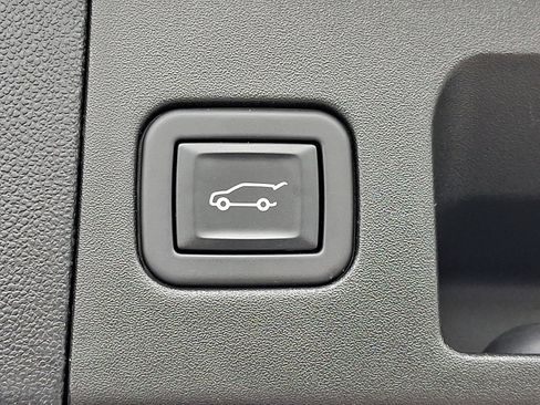 Used 2023 Cadillac XT5 Premium Luxury image 35