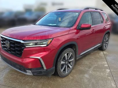 Used 2025 Honda Pilot Touring