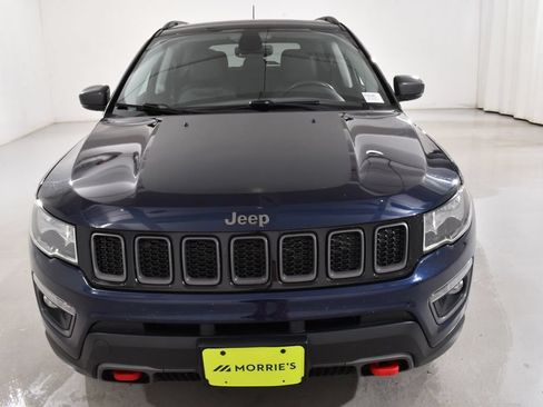 Used 2017 Jeep Compass Trailhawk w/ Leather Interior Group AWD/4WD image 3