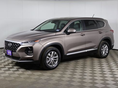 Used 2019 Hyundai Santa Fe SE image 7