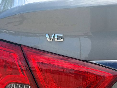 Used 2019 Chevrolet Impala Premier FWD image 7