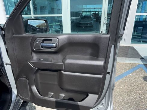 Used 2023 GMC Sierra 1500 Pro w/ Pro Value Package image 9