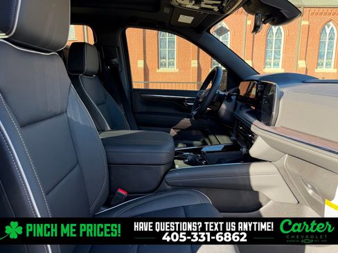 New 2026 Chevrolet Suburban Premier image 5