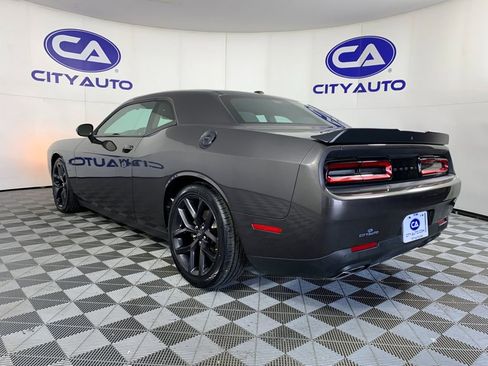 Used 2022 Dodge Challenger R/T w/ Blacktop Package RWD image 5